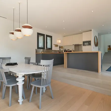 27 Villa *